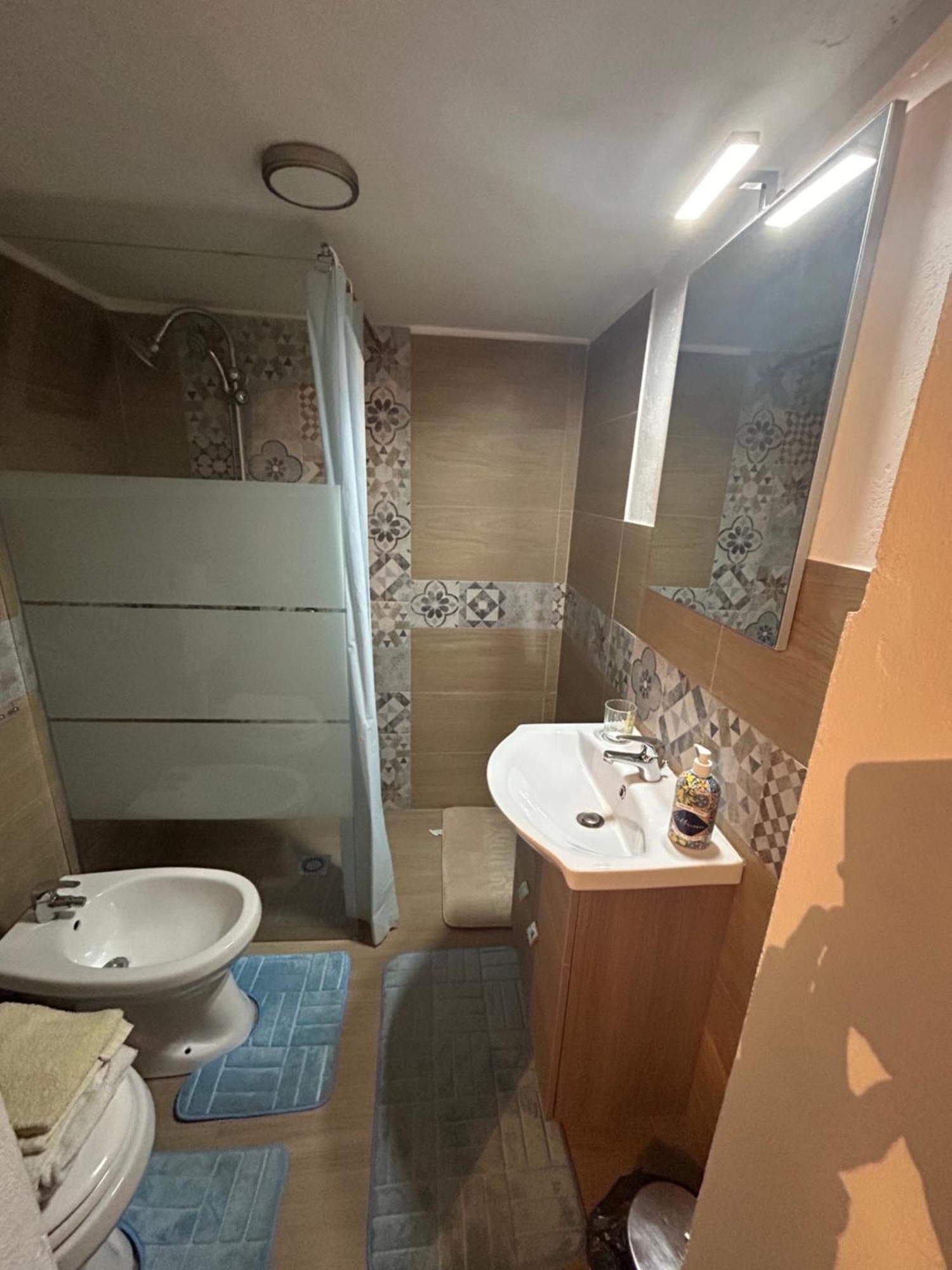 Federica Apartment Palermo Bagian luar foto